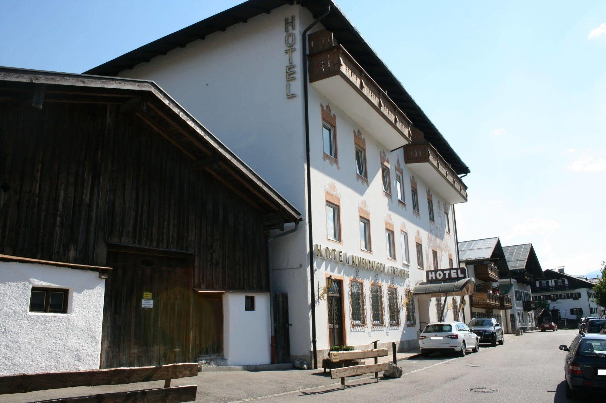 Hotel Garni Almenrausch Und Edelweiss Garmisch-Partenkirchen Exterior foto